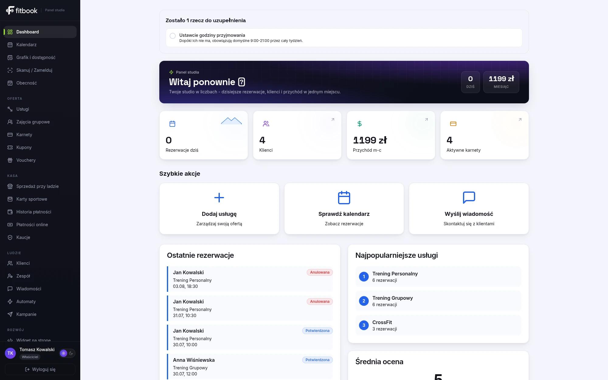 Pulpit z listą rzeczy do uzupełnienia i podsumowaniem dnia.